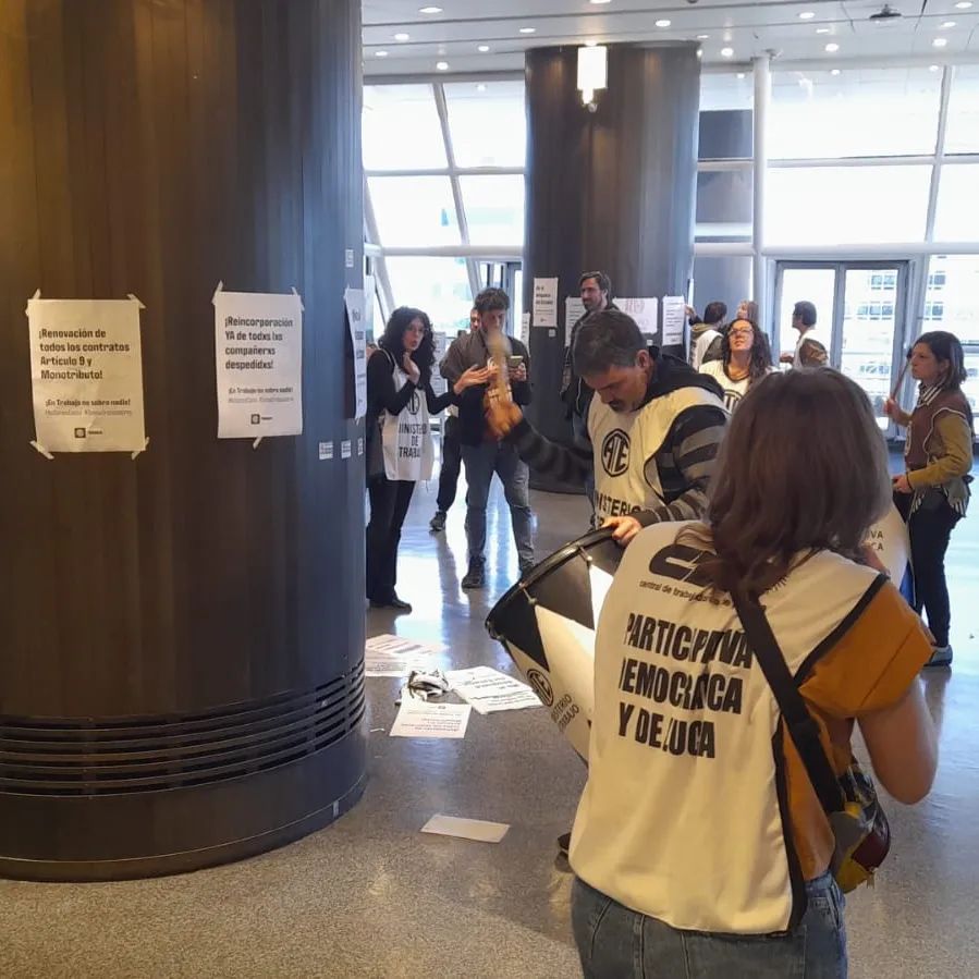 No hay normalidad con compañerxs despedidos: ¡En Trabajo NO sobra nadie!
