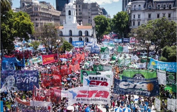 Masiva movilización a Plaza de Mayo: ¡Abajo el ajuste del gobierno nacional!